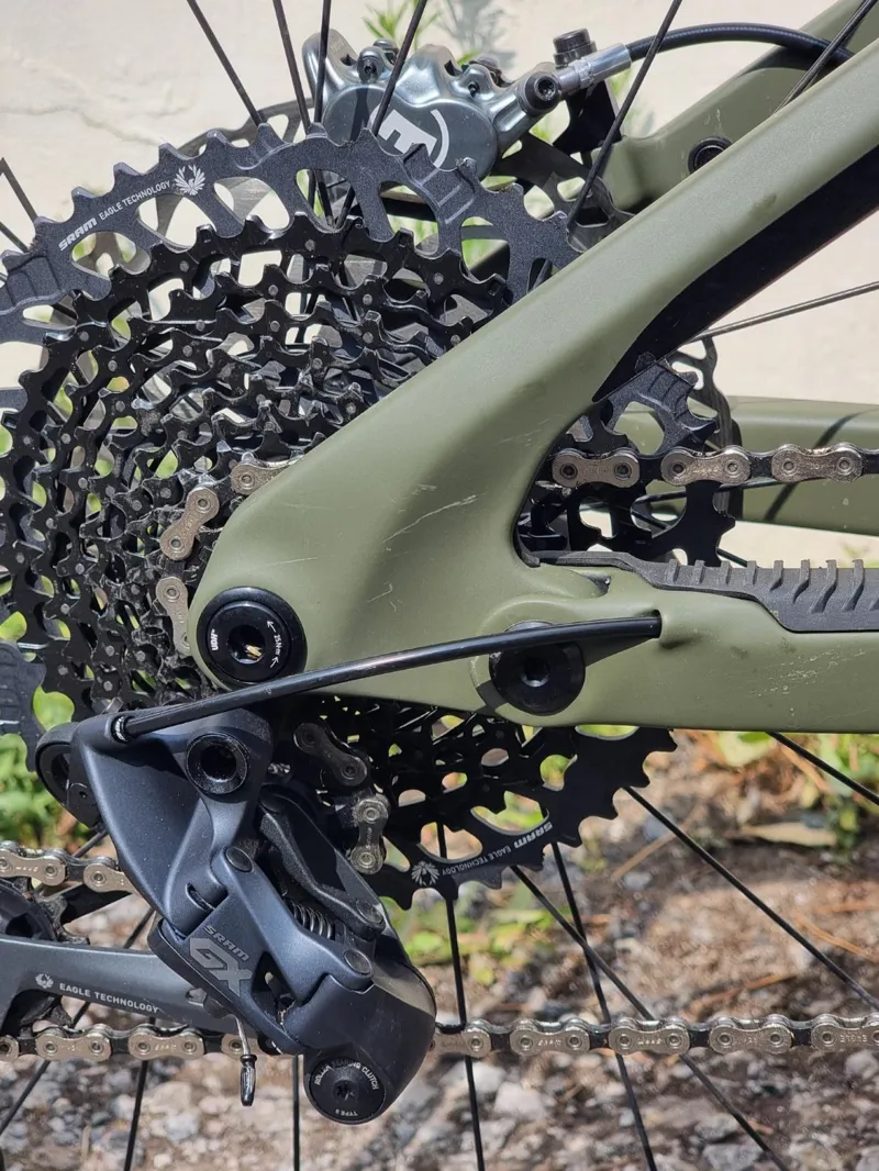 2nd Hand Transition Repeater Carbon GX Electric Bike 2023 Green-2