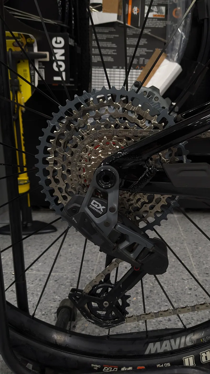 EX Display Mondraker Crafty Carbon RR Medium Electric Bike 2026 Blue/Silver/Black-1