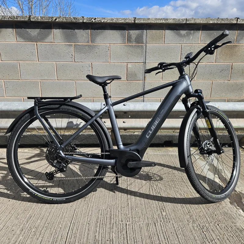 Ex Display Cube Touring Hybrid Pro 625 54cm Electric Bike 2025 Metallicgrey/Chrome