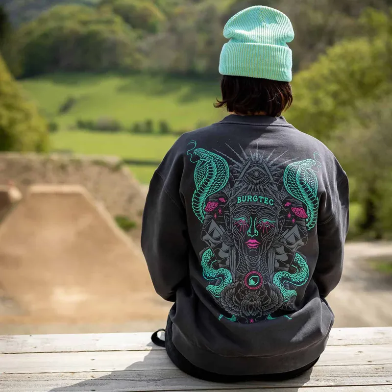 Burgtec Desert Queen Faded Sweater Black-9