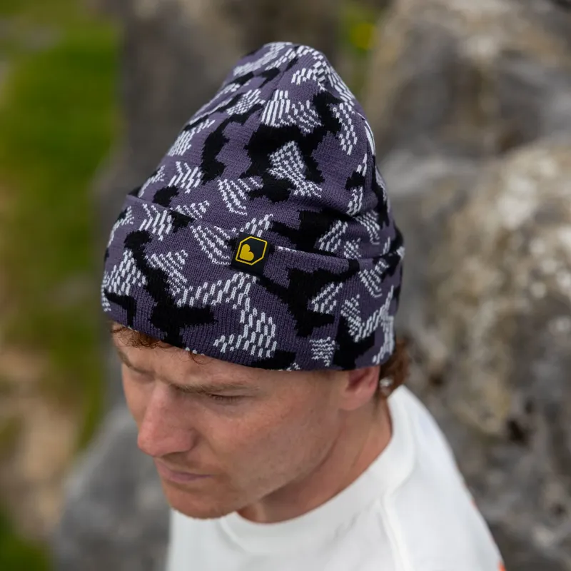 Burgtec Snazzy Beanie Shadow-5