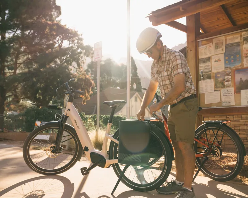 Specialized Turbo Como 4.0 IGH Electric Hybrid Bike 2024 Cast Black/Silver-3