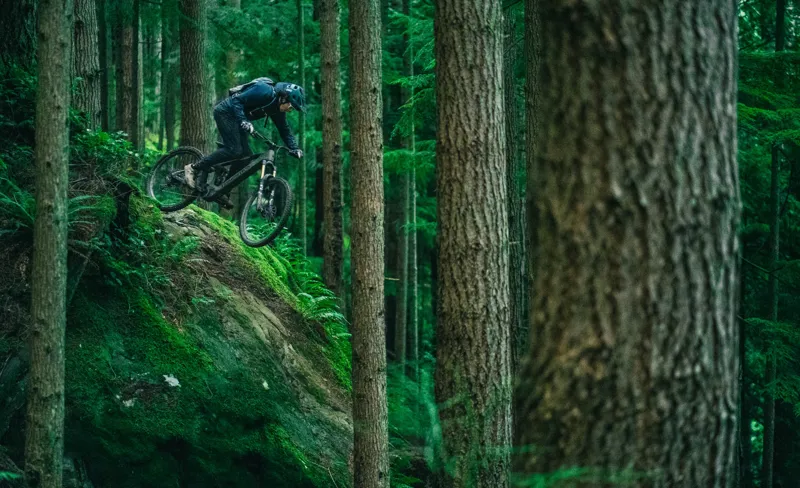 Transition Repeater Carbon AXS Electric Mountain Bike 2023 Green-3