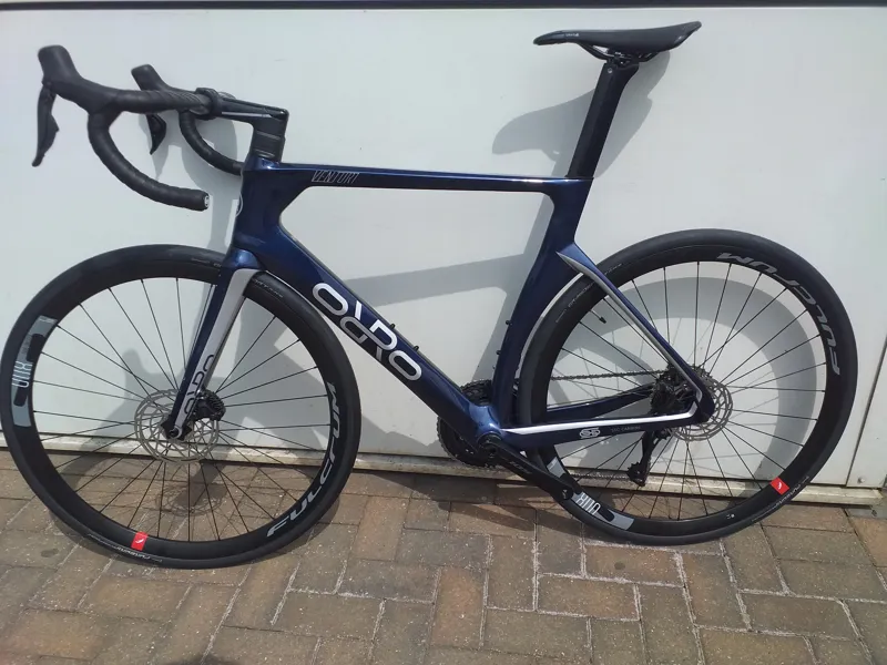 Ex Display Orro Venturi STC 105 Di2 Road Bike Large Blue/Silver -1