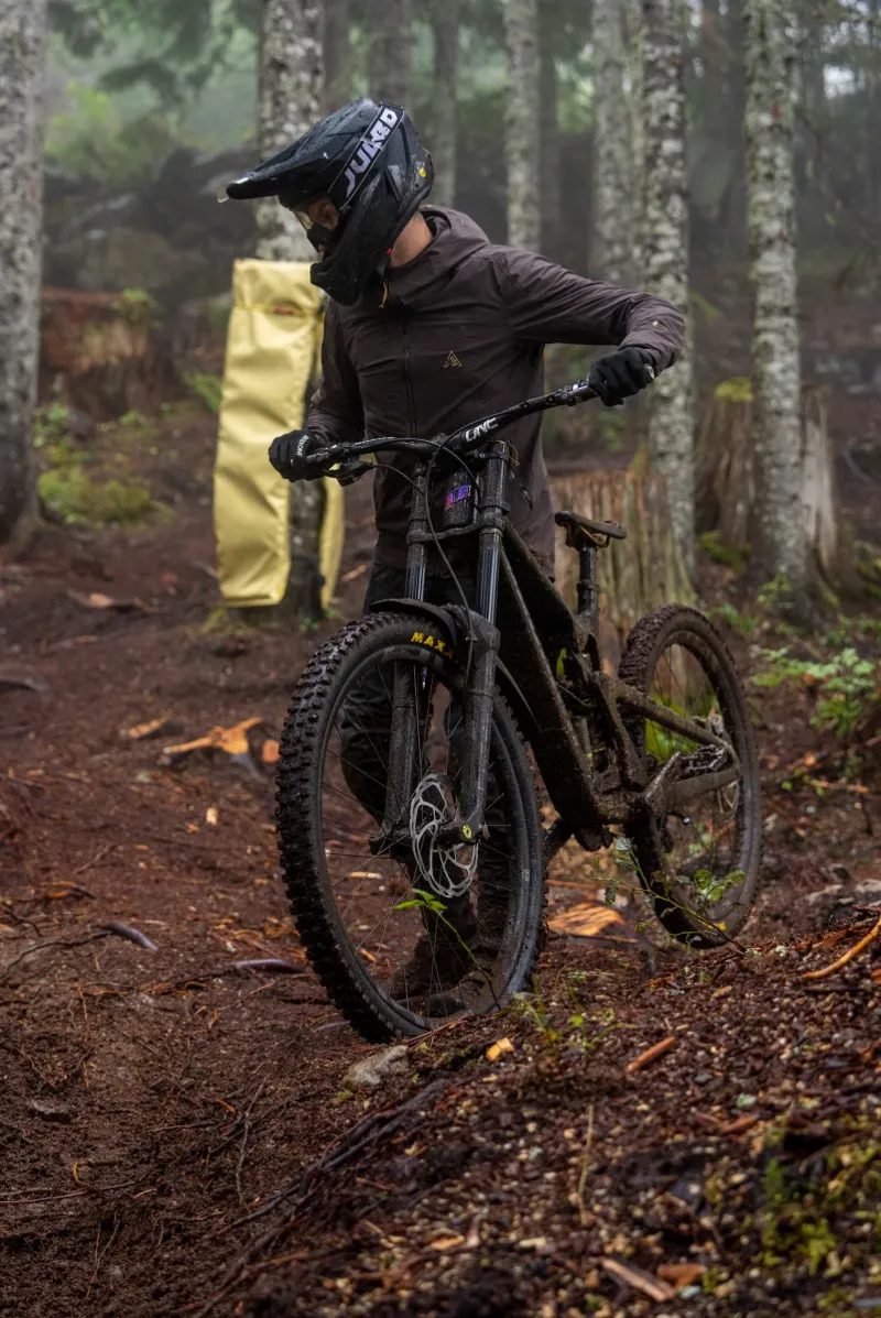 Maxxis High Roller III DH MaxxGrip 29x2.40 WT Folding Tyre Black-4