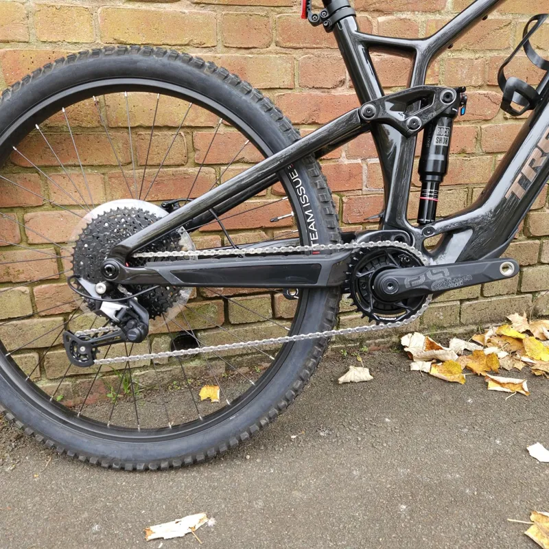 Ex Display Trek Fuel EXE 9.5 Deore Large Electric Bike 2023 Smoke Black Gloss-1