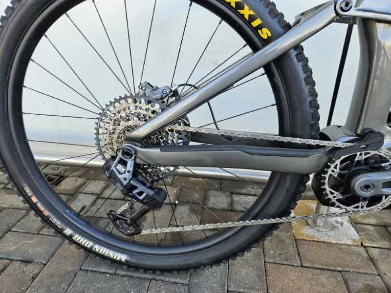 2nd Hand Trek Rail 9.8 GX AXS Medium Electric Bike 2024 Grey-1