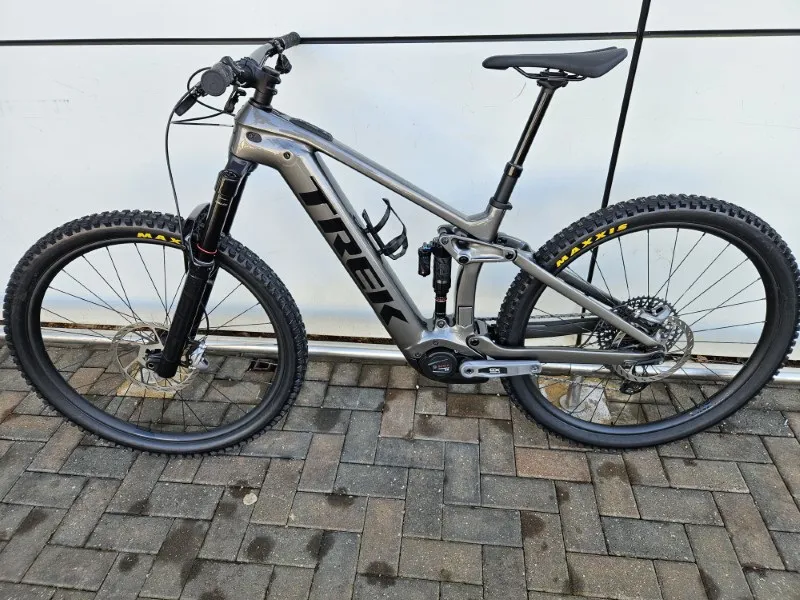 2nd Hand Trek Rail 9.8 GX AXS Medium Electric Bike 2024 Grey-3