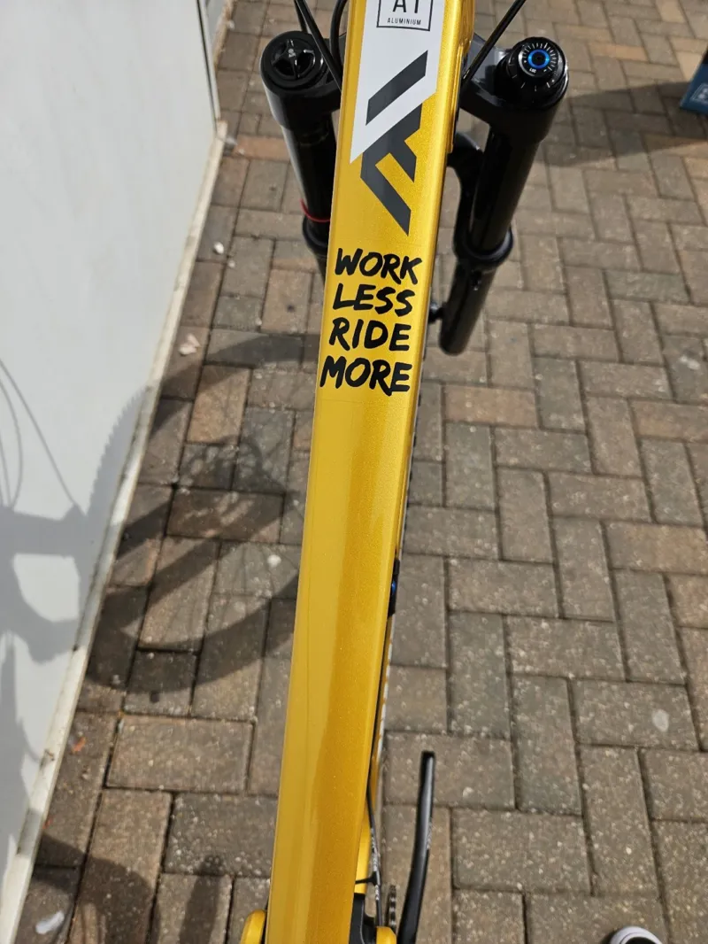 2nd Hand Nukeproof Mega 297 Pro Alloy Medium Mountain Bike 2023 Tumeric Yellow-2