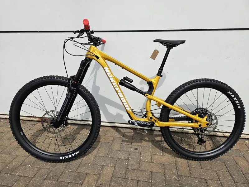 2nd Hand Nukeproof Mega 297 Pro Alloy Medium Mountain Bike 2023 Tumeric Yellow-7