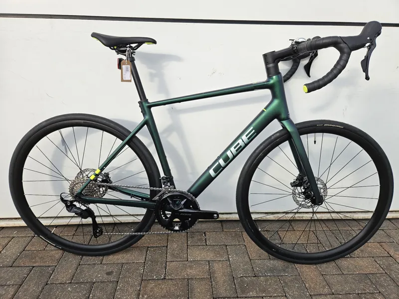 Ex Display Cube Attain SLX 56cm Road Bike 2025 Goblin/Yellow