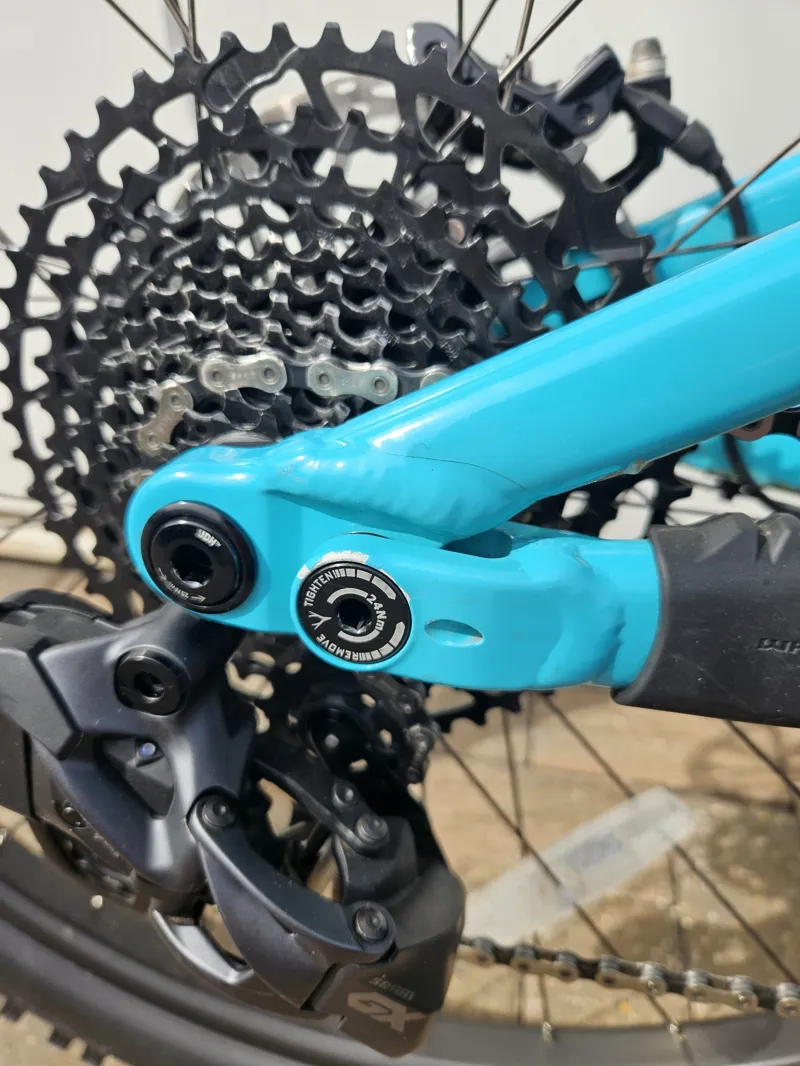 2nd Hand Whyte E160 S XL Electric Bike Gloss Turquise-2