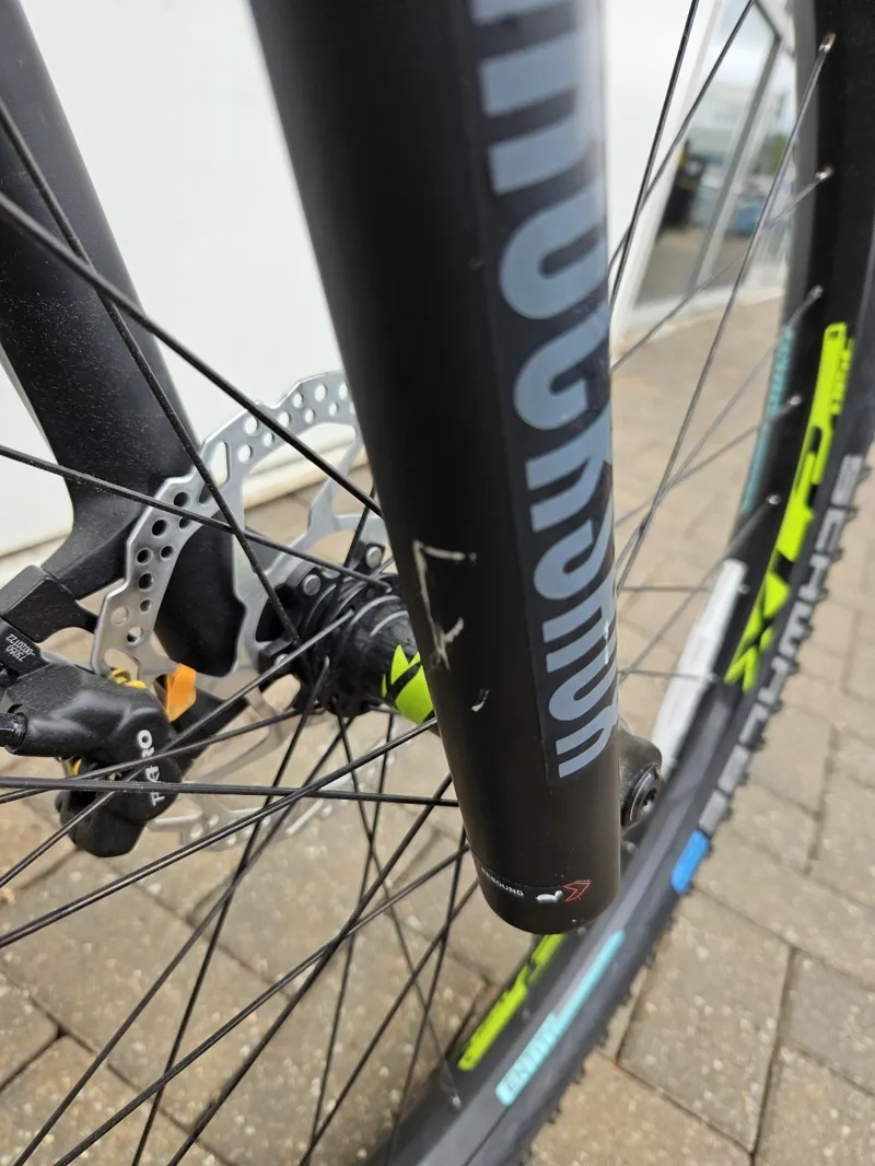 Ex Display Polygon Siskiu T7 29er Large Mountain Bike Black/Green-2