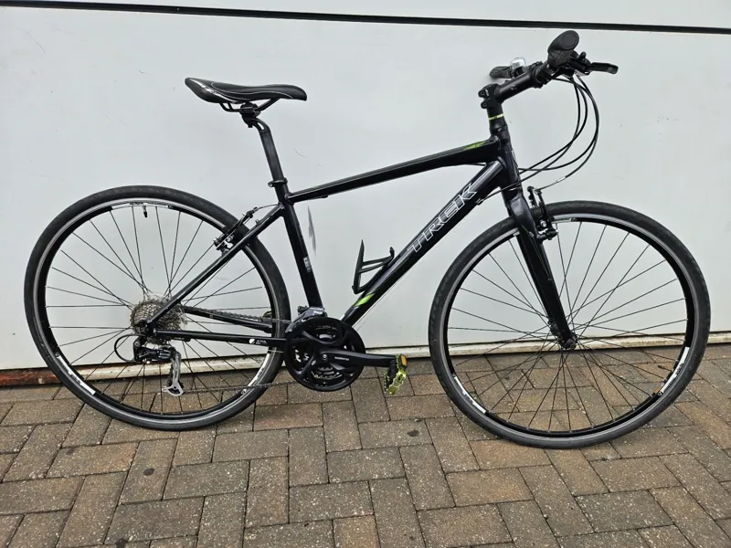 2nd Hand Trek 7.3 FX Hybrid Bike 2014 Black/Green