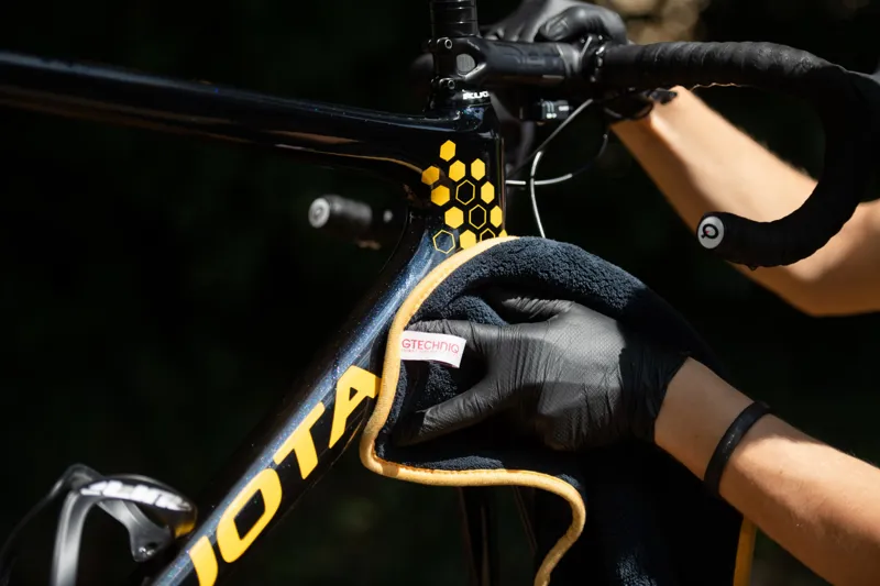 GTECHNIQ Bike Drying Towel 40x40cm-2