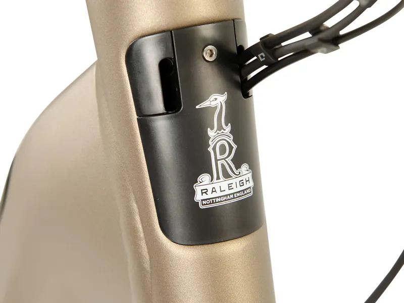 Raleigh Motus Tour Step Through Electric Bike 2023 Champagne-3