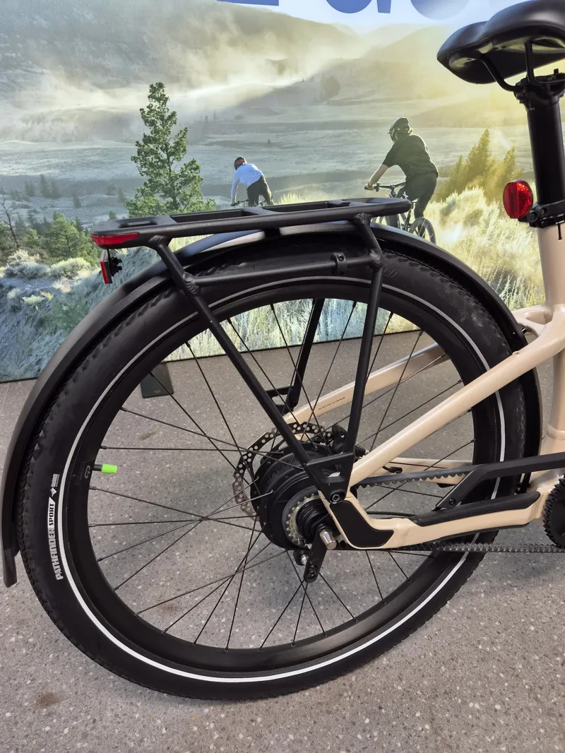 2nd Hand Specialized Como Medium Electric Bike 2022 Cream Beige Coral-4