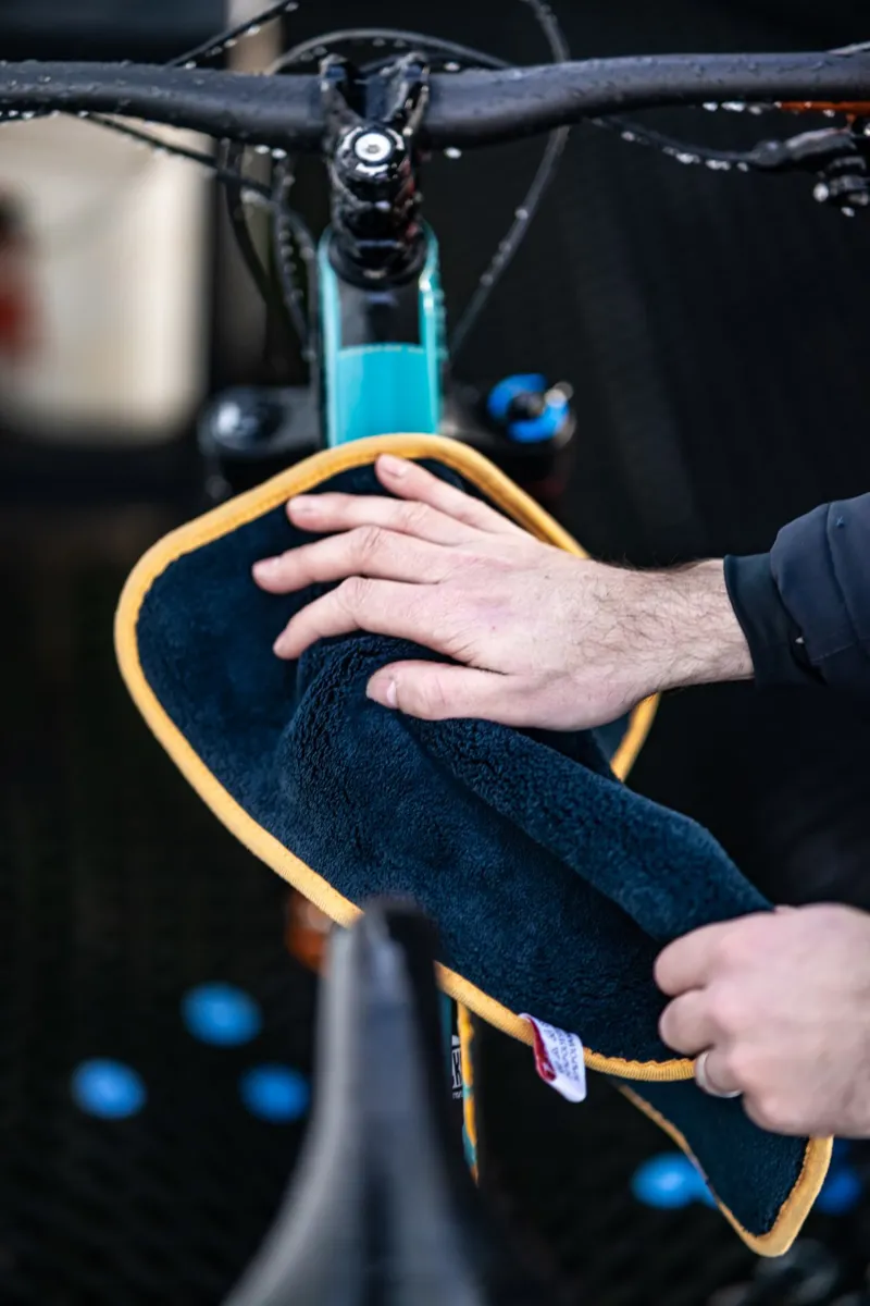 GTECHNIQ Bike Drying Towel 40x40cm-4