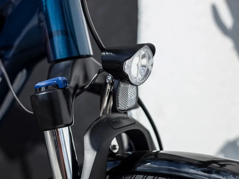 Trek Dual Sport 2 Equipped Hybrid Bike 2022 Mulsanne Blue-10