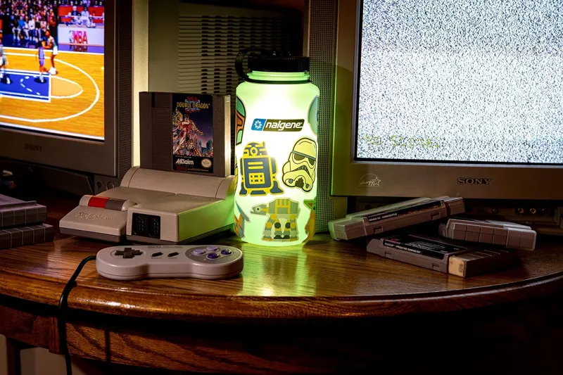 Nalgene Wide Mouth Sustain Tritan 50% Recycled 1L Bottle Glow Green-3