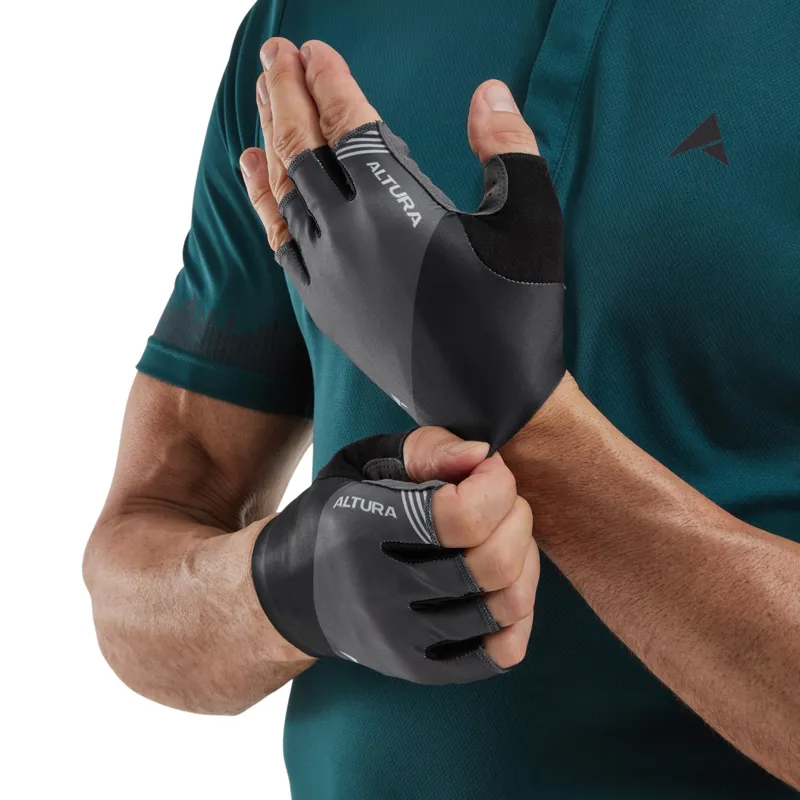 Altura Airstream Mitts Black-2
