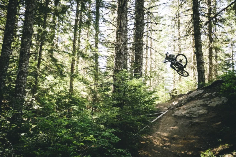 Santa Cruz Vala C GX AXS Electric Bike 2025 Gloss Grey-2