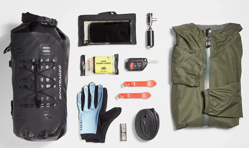 Bontrager Adventure Handlebar Bag 9L Black-3