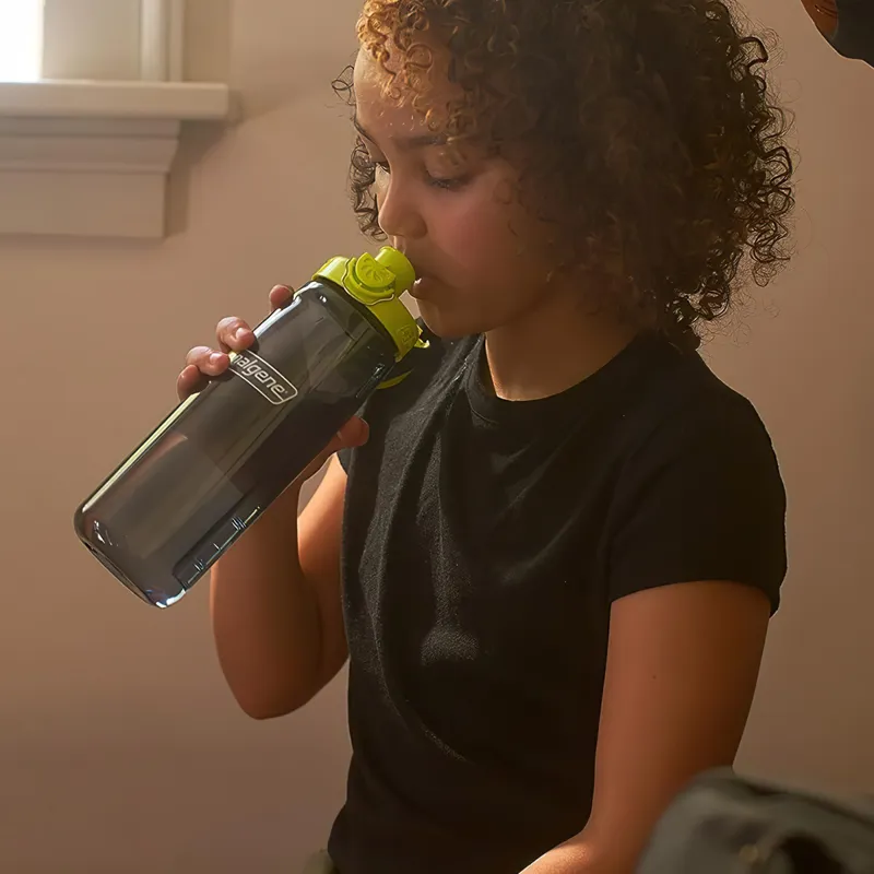 Nalgene Sustain On The Fly OTF 700ml Bottle Charcoal/Lime Cap-6