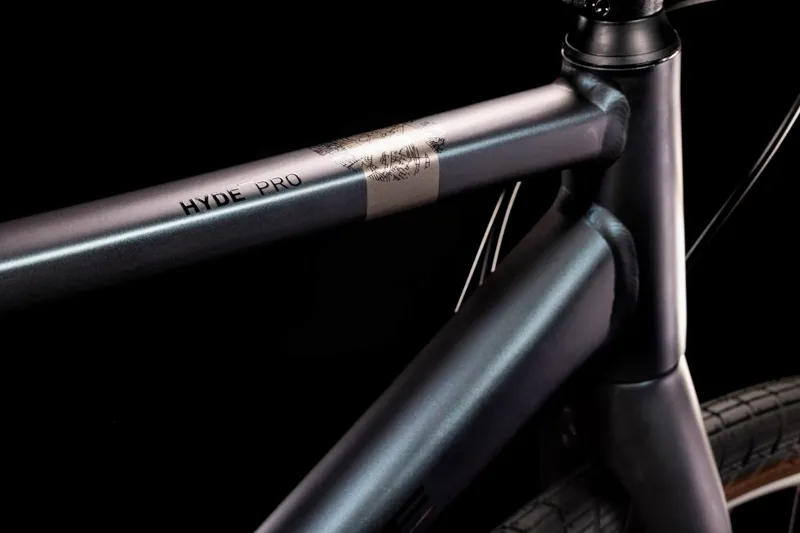 Cube Hyde Pro Hybrid Bike 2022 Blue/Silver-2