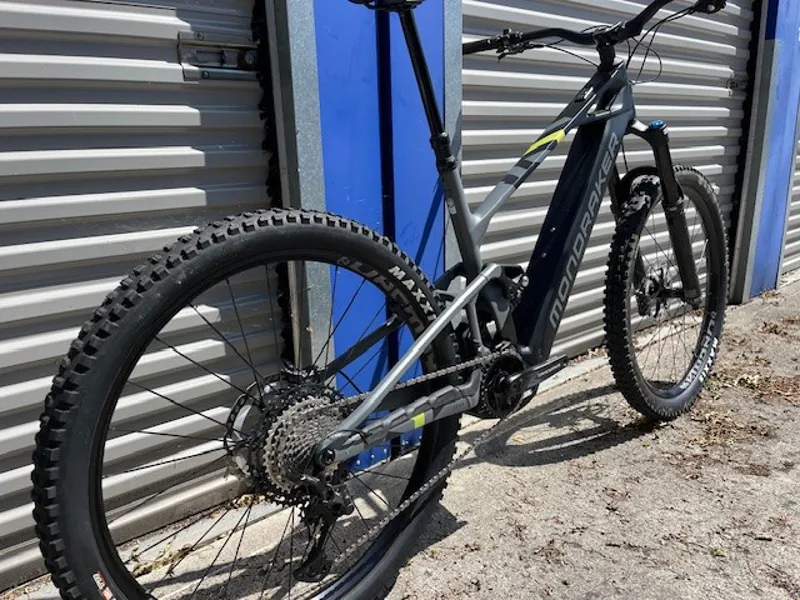 Ex Demo Mondraker Crafty Carbon R Large Electric Bike 2025 Grey/Black/Yellow-3