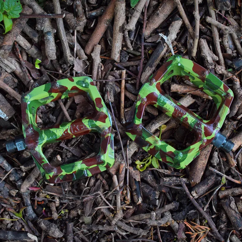 DMR V6 MTB Flat Pedals Camo Green-6