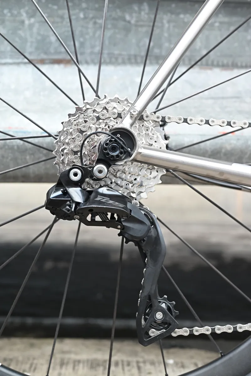 J.Guillem Major 105 DI2 Road Bike 2023 Titanium-2