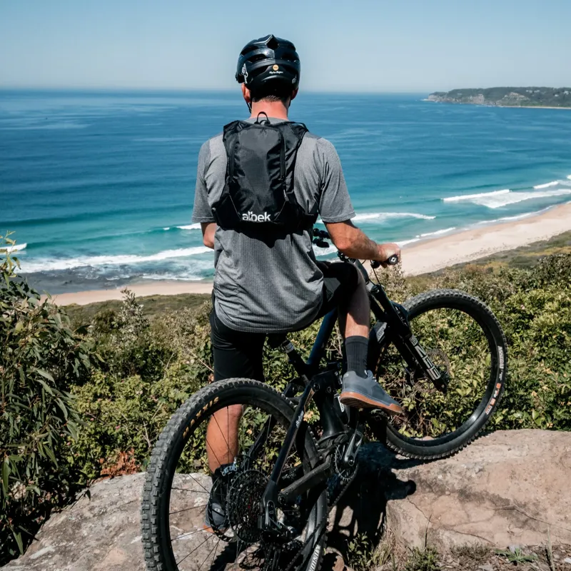 Albek H20-Haul Three Hydration Pack Covert Black-2