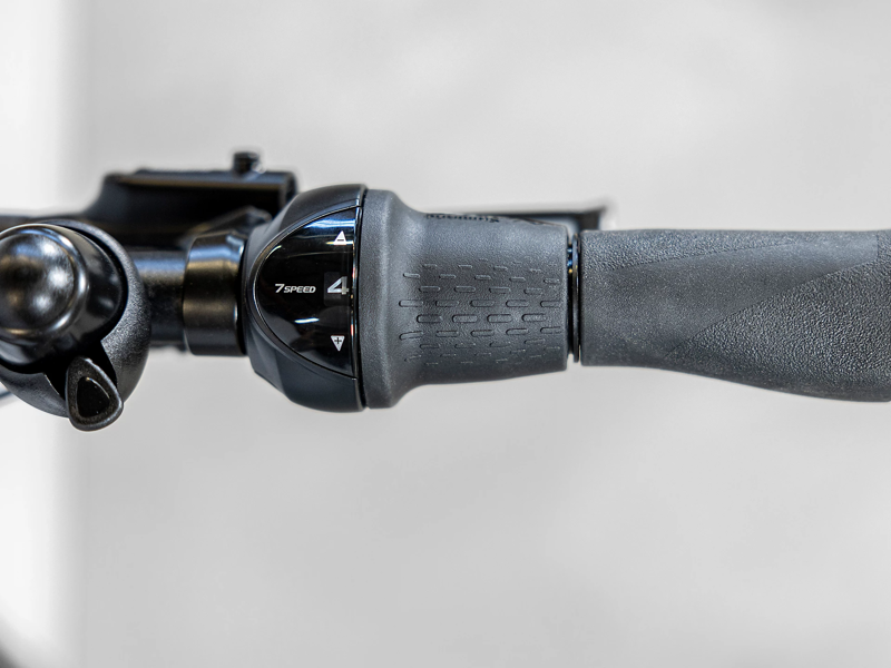 Trek District+ 2 300WH Electric Bike 2023 Galactic Grey-5