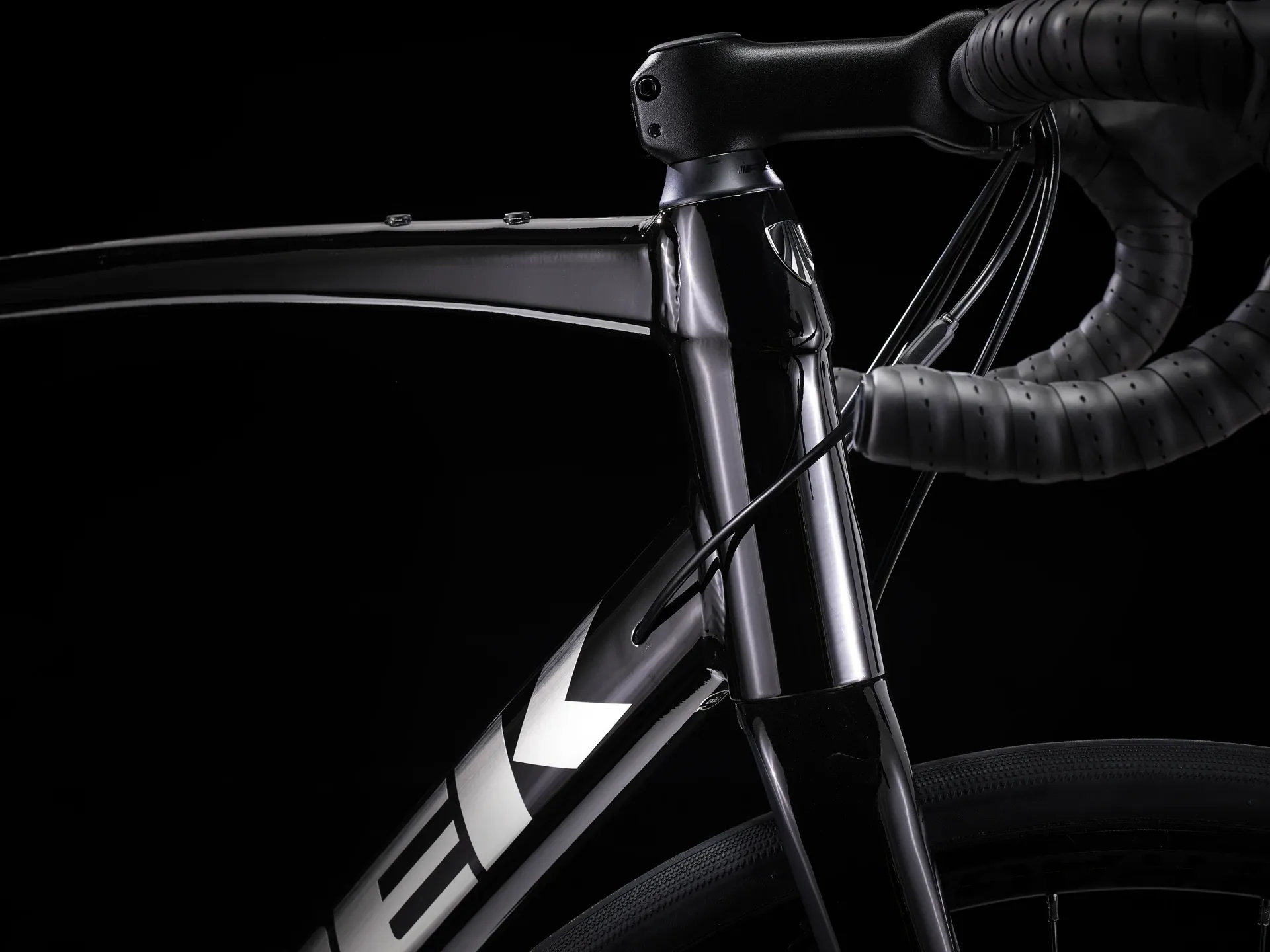 Trek Domane AL 2 Road Bike 2023 Trek Black
