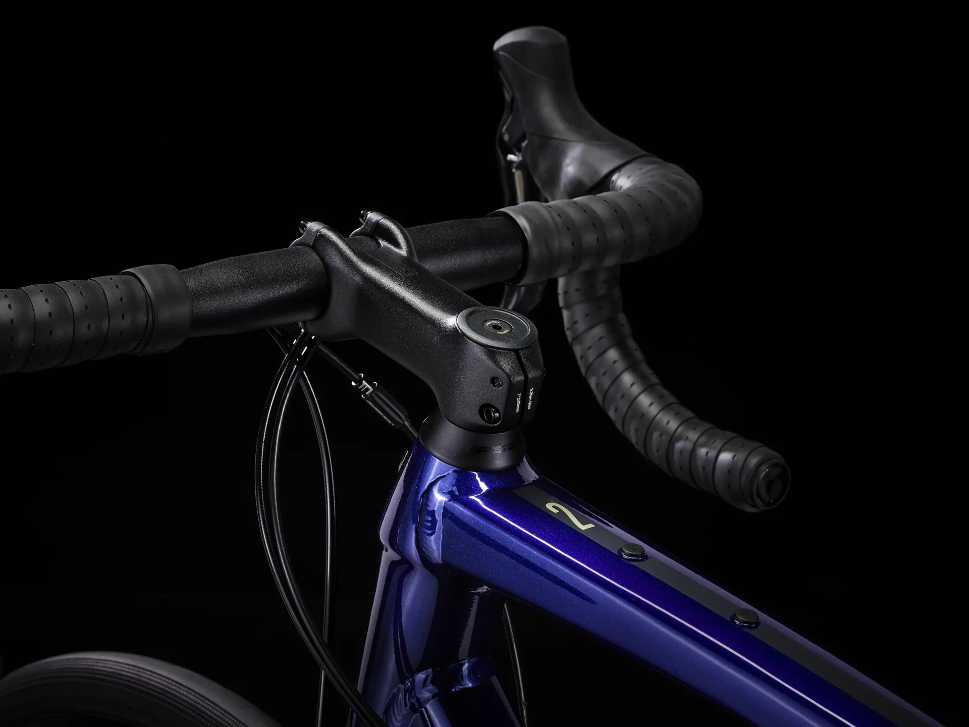 Trek Domane AL 2 Road Bike 2023 Hex Blue