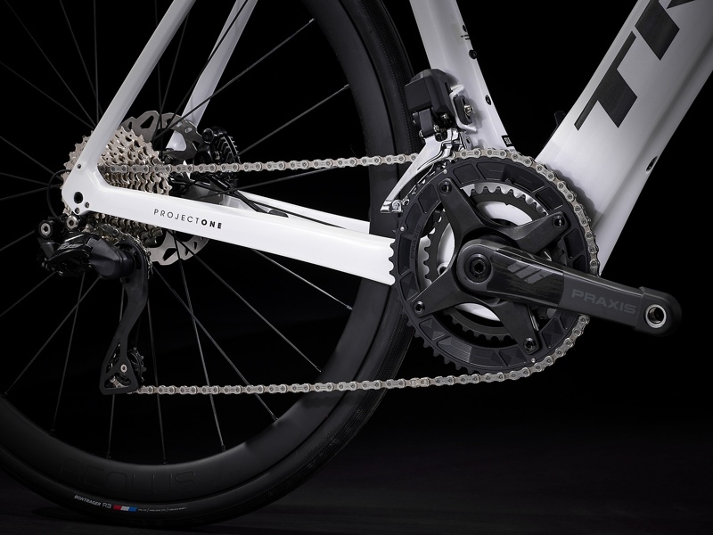 Trek Domane+ SLR 6 Electric bike 2023 Crystal White-9