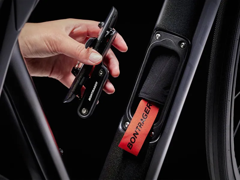 Trek Domane SL 6 Gen 4 Road Bike 2024 Satin Trek Black-4