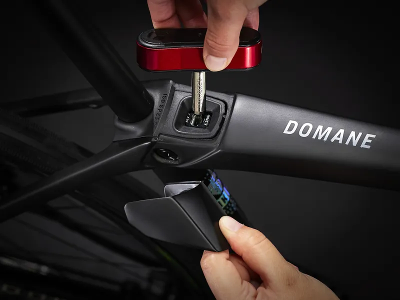 Trek Domane SLR 6 eTap Gen 4 Road Bike 2024 Deep Smoke-8