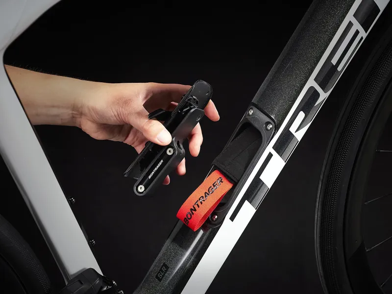 Trek Domane SLR 6 eTap Gen 4 Road Bike 2024 Crystal White-4