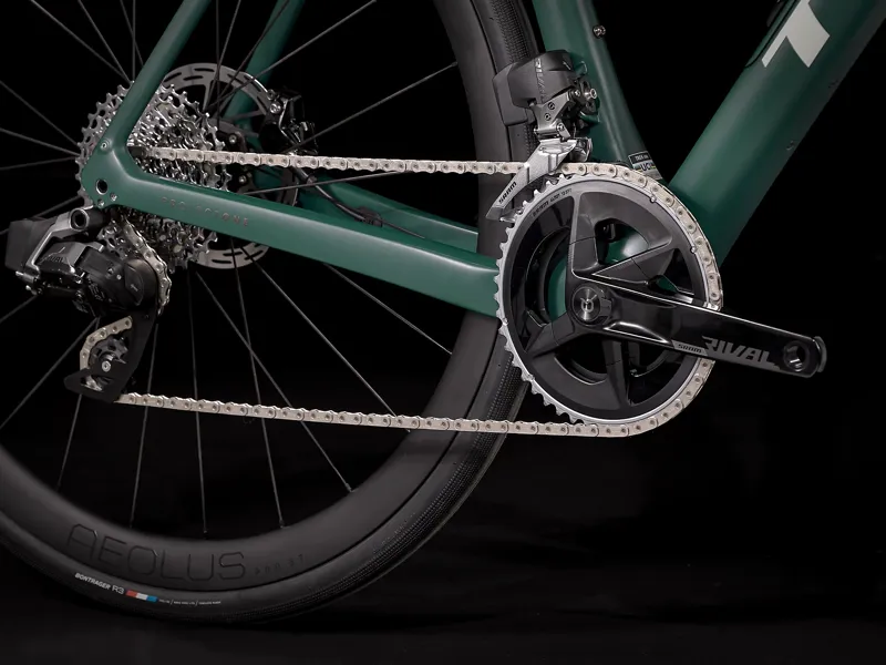 Trek Domane SLR 6 eTap Gen 4 Road Bike 2023 Juniper-3