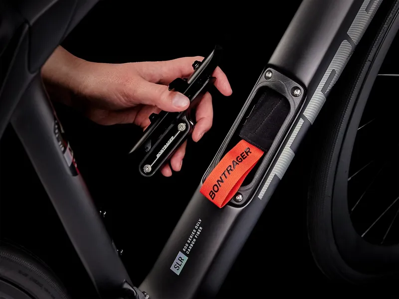 Trek Domane SLR 7 Gen 4 Road Bike 2024 Deep Smoke-4