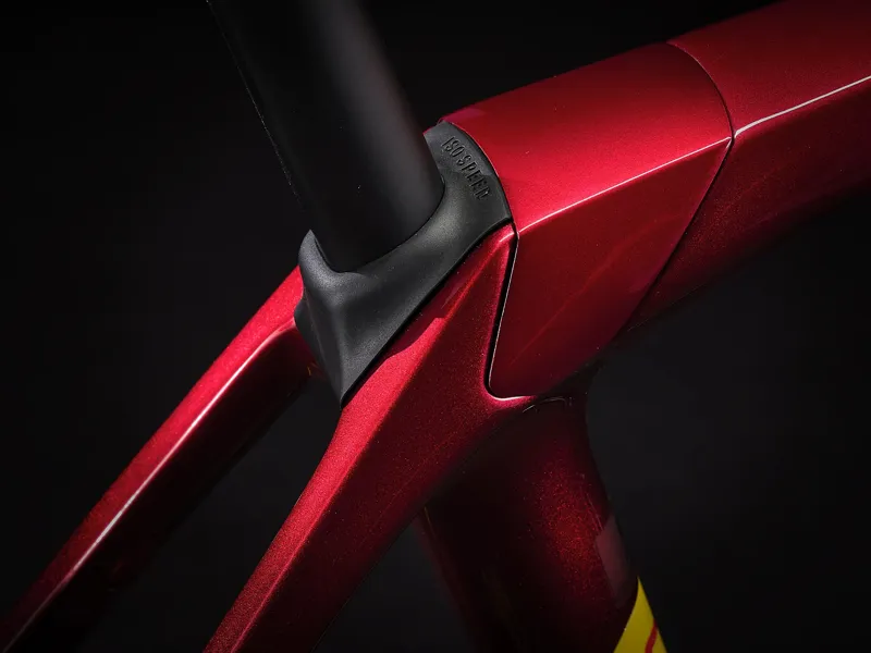 Trek Domane SLR 7 Gen 4 Road Bike 2024 Metallic Red Smoke/Blue Smoke Fade-6