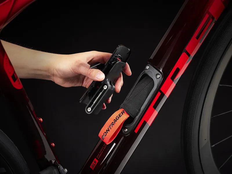 Trek Domane SLR 7 Gen 4 Road Bike 2025 Metallic Red Smoke/Red Carbon Smoke-4