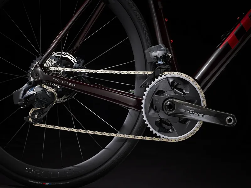 Trek Domane SLR 7 eTap Gen 4 Road Bike 2023 Metallic Red Smoke/Red Carbon Smoke-10