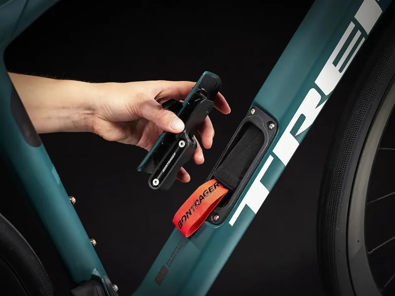 Trek Domane SLR 7 eTap Gen 4 Road Bike 2023 Juniper-5