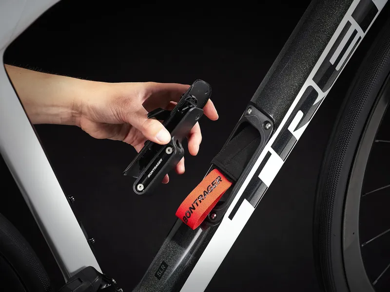 Trek Domane SLR 9 Gen 4 Road Bike 2024 Crystal White-4