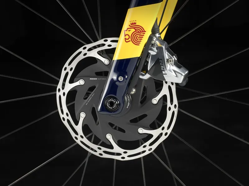 Trek Domane SLR 9 E tap Gen 4 Road Bike 2024 Team Replica Metalic Red Smoke/Blue Smoke Fade-10