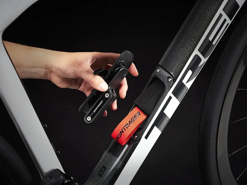 Trek Domane SLR 9 E tap Gen 4 Road Bike 2024 Crystal White-4