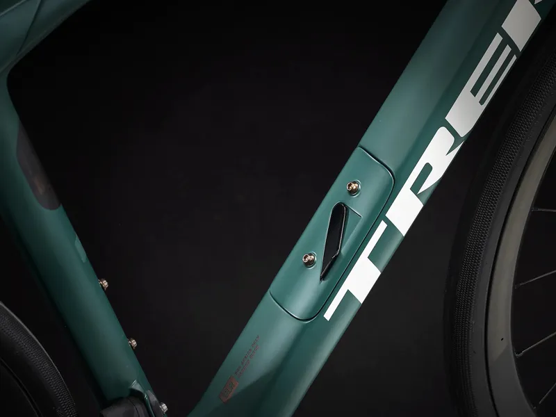 Trek Domane SLR 9 E tap Gen 4 Road Bike 2023 Juniper-3